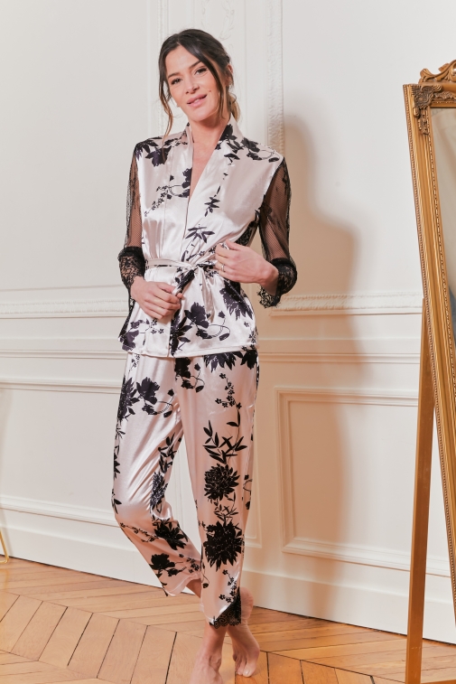 77034-daria Ivoire - Nuit