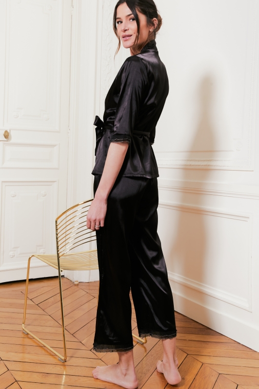 77046-valia Negro - Noche