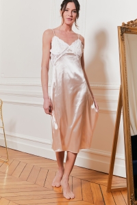 77042-katia Champagne - Night 1